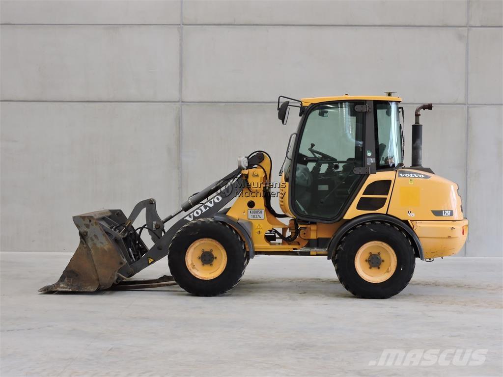 Volvo L25F + FORK Wheel loaders