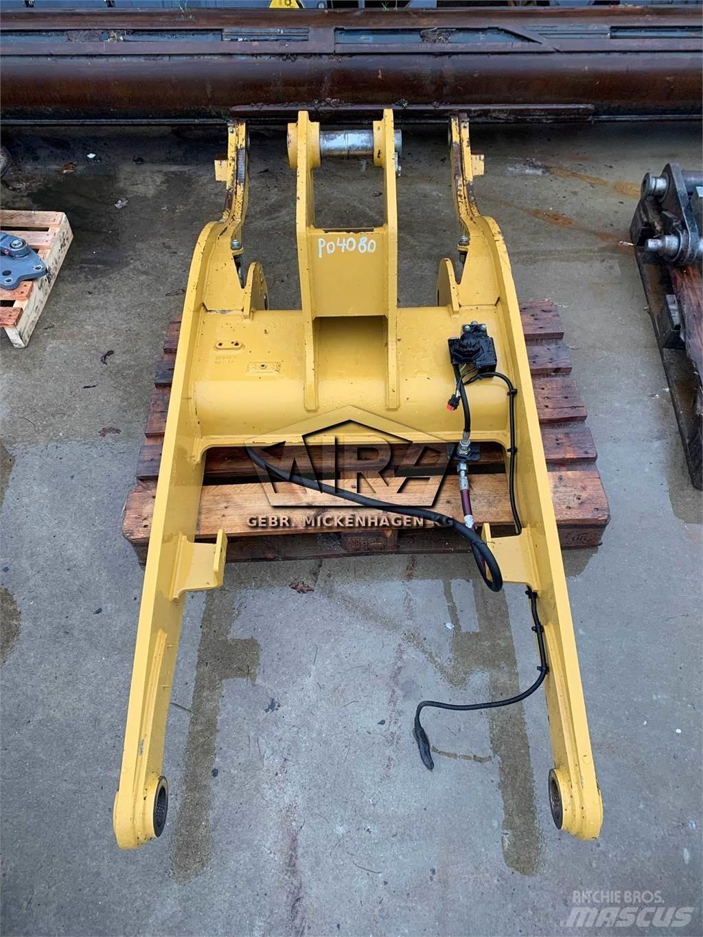 CAT 907 H Booms and arms