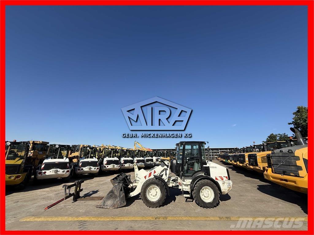 CAT 908M Wheel loaders