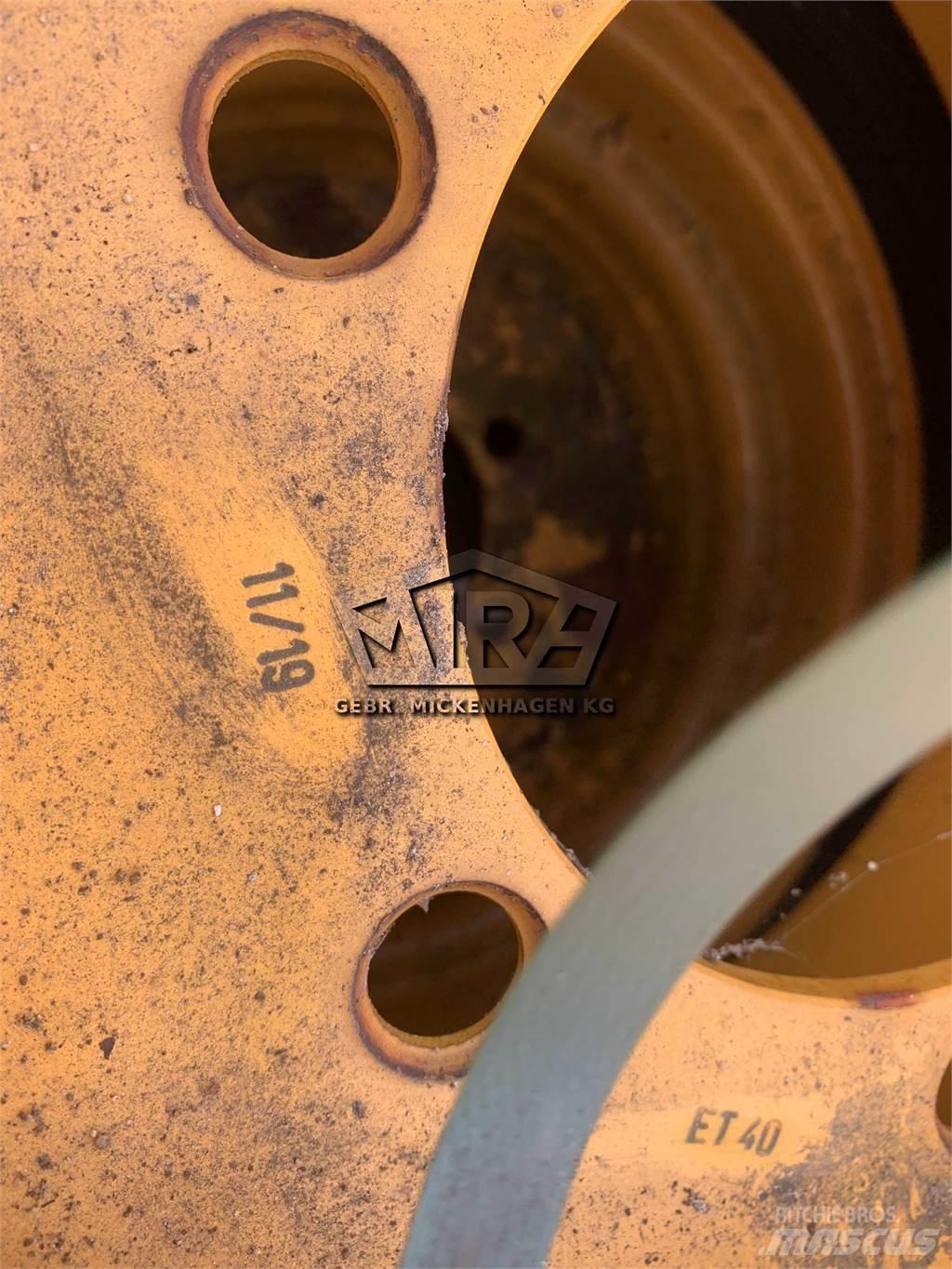  EM 405-70R18 Tyres, wheels and rims