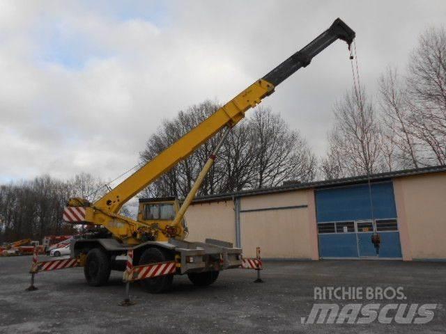 Coles Cranes Truck mounted cranes