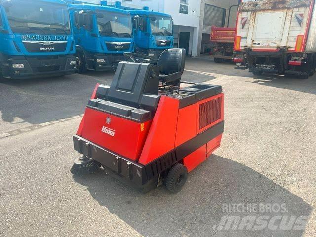 Hako JONAS 1100D Sweeper trucks