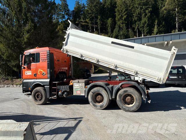 MAN TGA 33.530 Tipper trucks