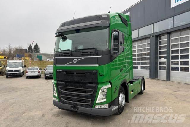 MAN TGX 33.520 6x4 Prime Movers