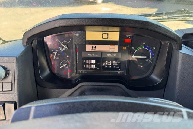 Renault C520 10x4 Tipper trucks