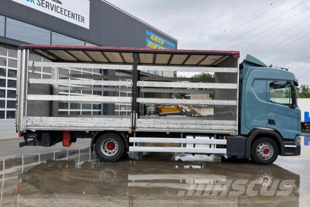 Scania R410 4x2 Curtain sider trucks