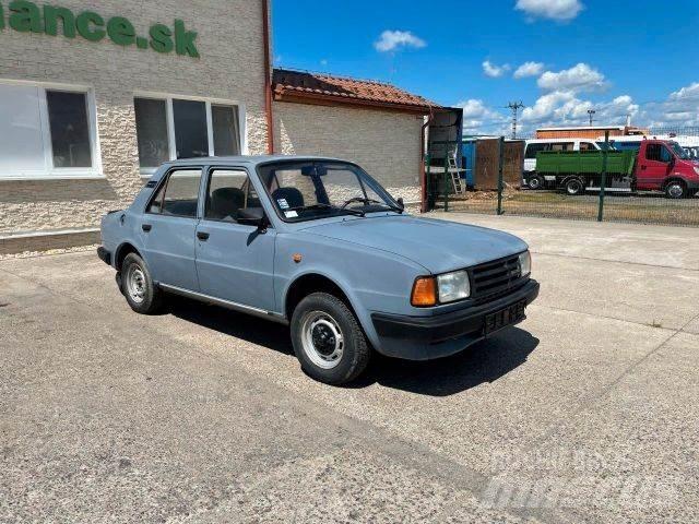 Skoda 125L vin 334 Cars