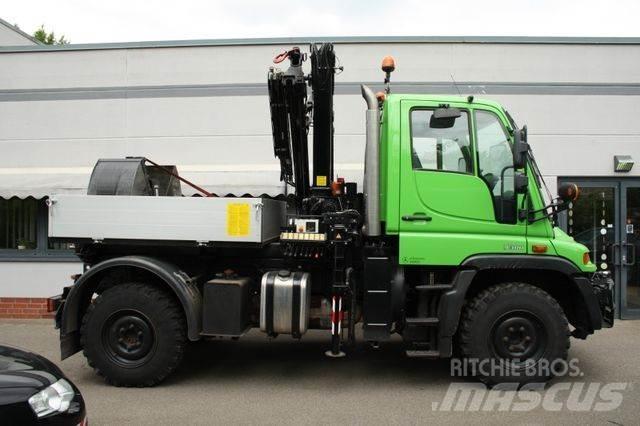 Unimog U 300 Chassis Cab trucks