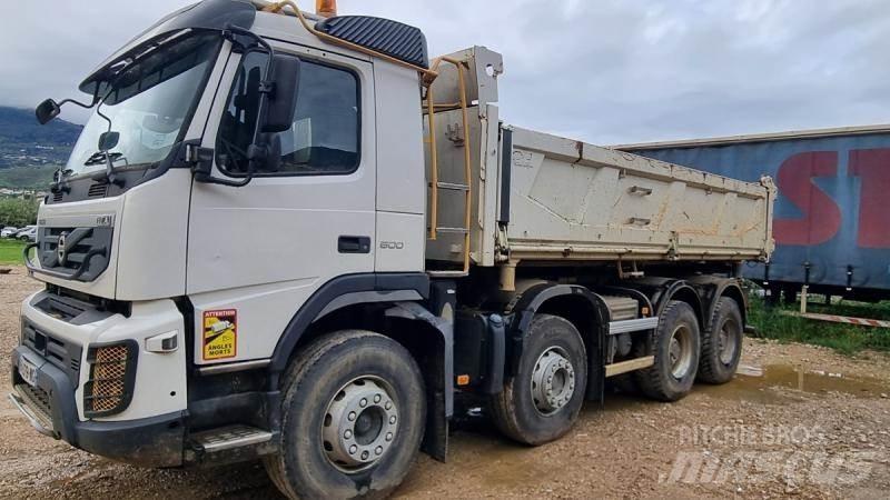 Volvo tri benne Tipper trucks