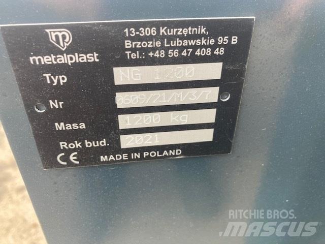  - - -  1200 KG Front weights
