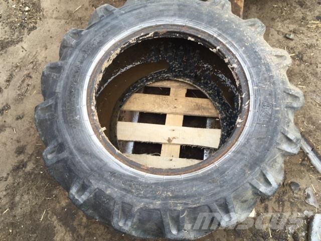  - - -  15.0/55-17 Tyres, wheels and rims