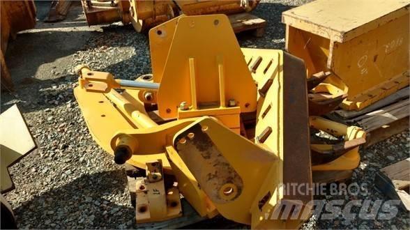 Volvo G940 Scarifiers