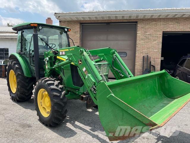 John Deere 5075M Other