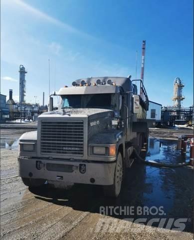 Mack CHU Prime Movers