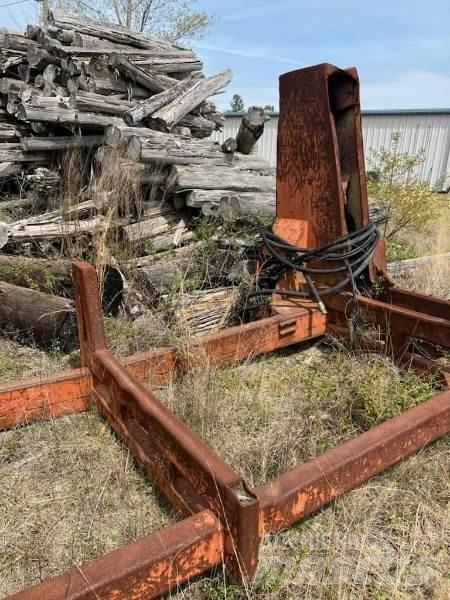 Barko 495 Knuckle boom loaders