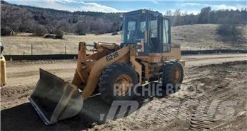 CASE 621B Wheel loaders
