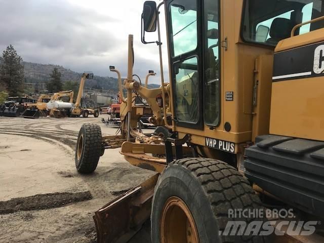 CAT 143H Graders