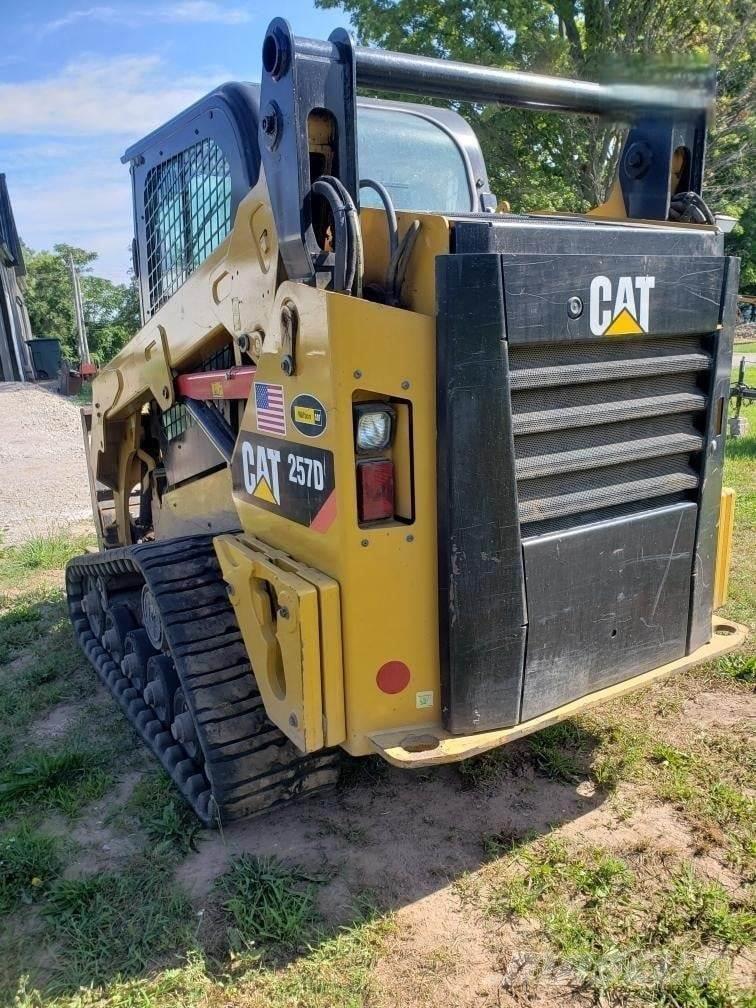CAT 257D Skid steer loaders