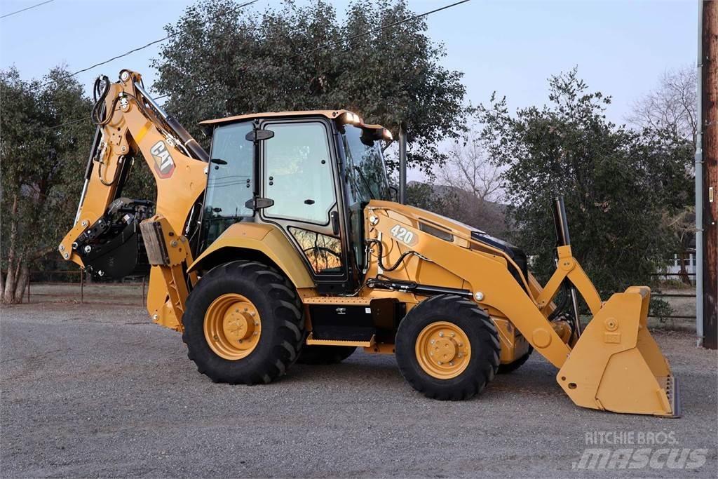 CAT 420 Backhoe