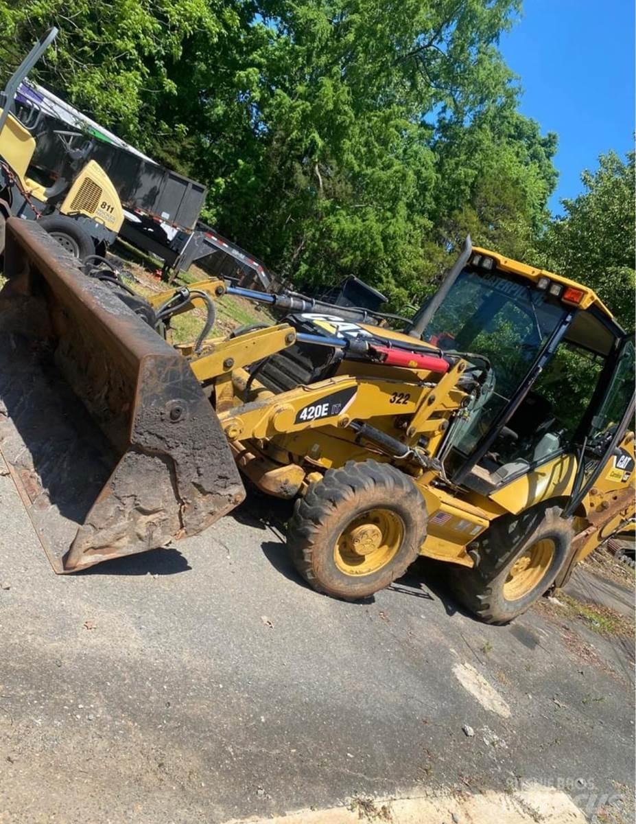 CAT 420E Backhoe