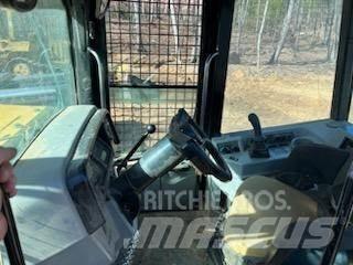 CAT 535B Skidders
