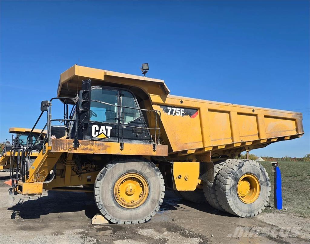 CAT 775F Articulated Haulers