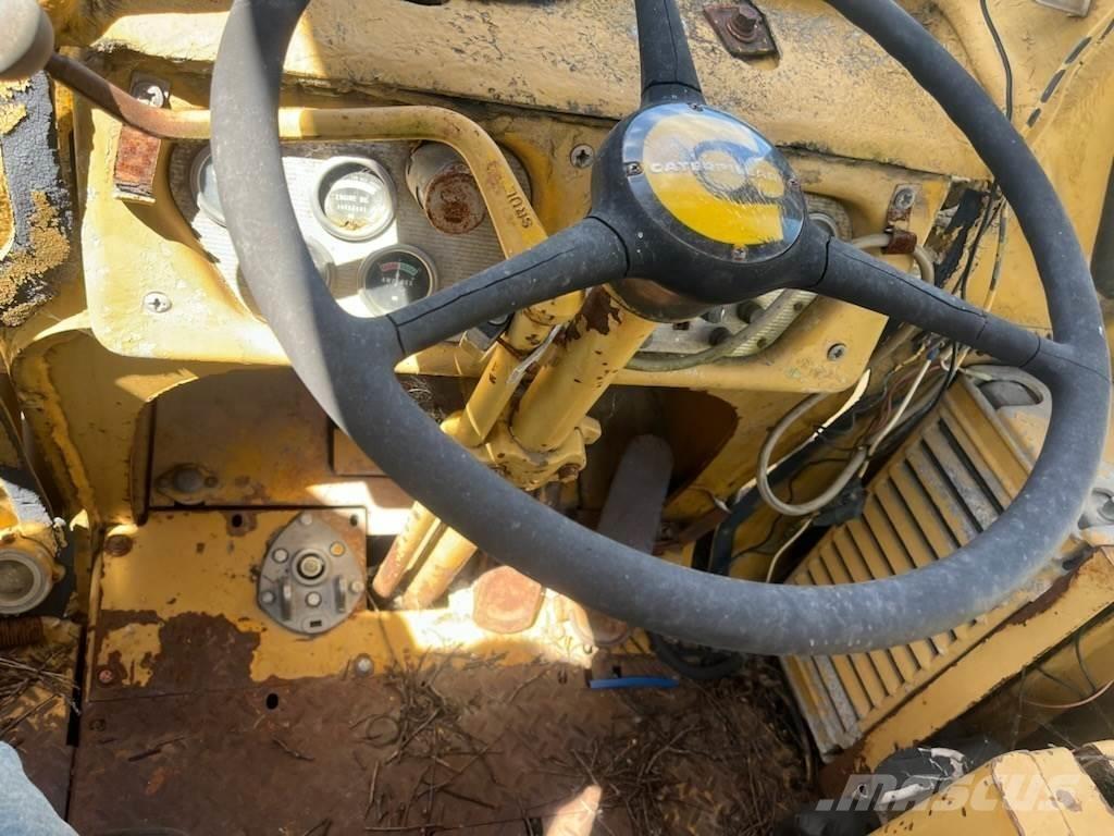 CAT 922B Wheel loaders