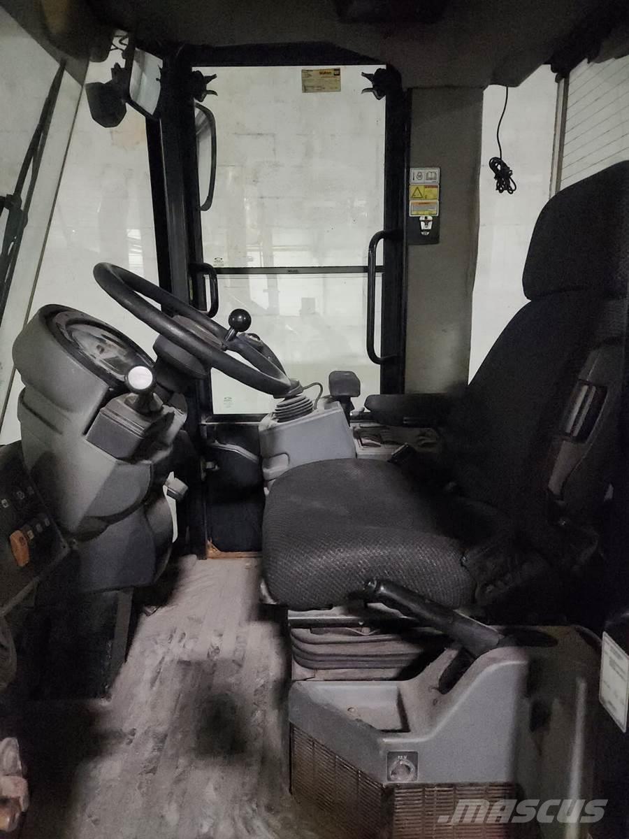 CAT 930H Wheel loaders