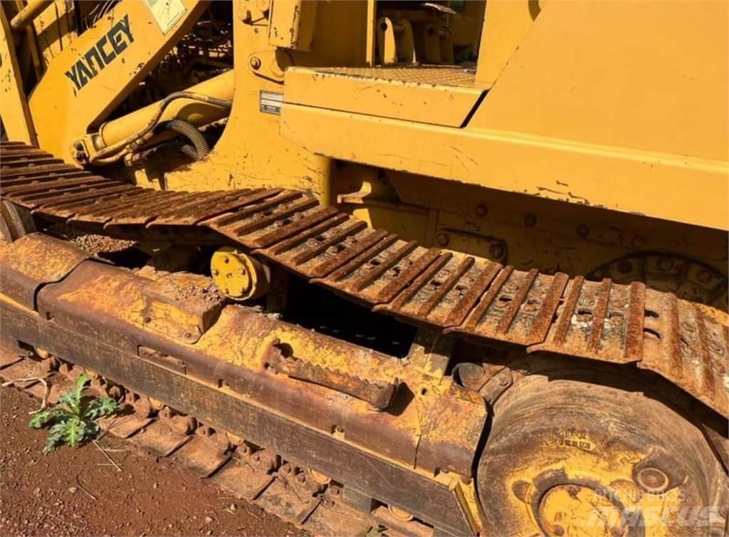 CAT 933C Crawler dozers