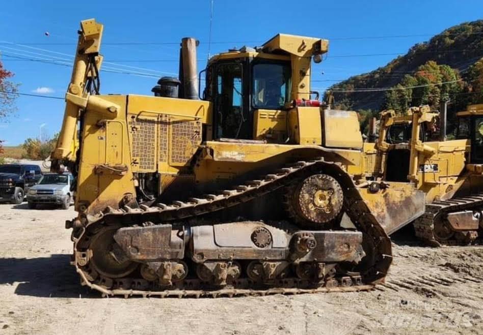 CAT D10T Crawler dozers
