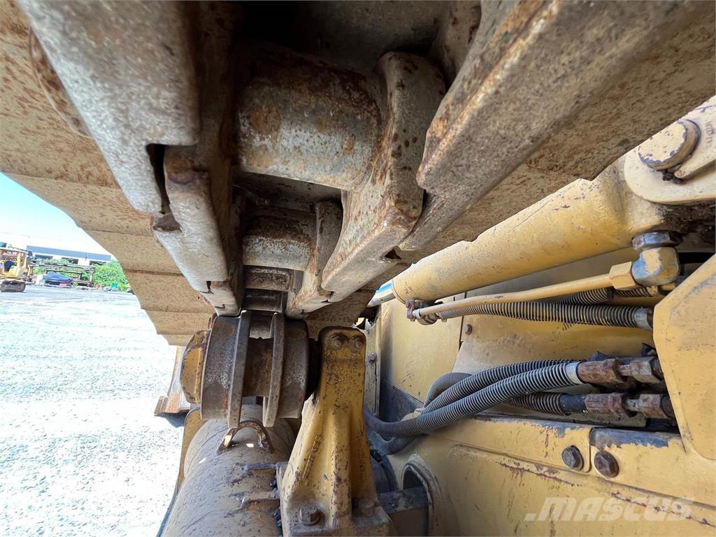 CAT D5N Crawler dozers