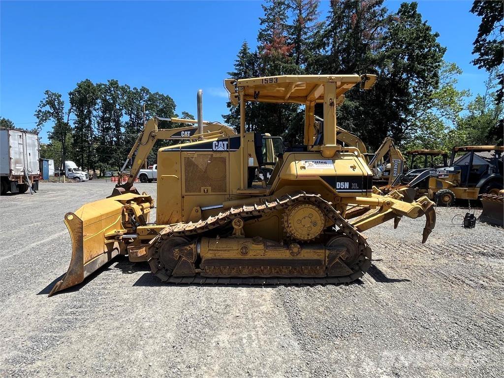 CAT D5N Crawler dozers