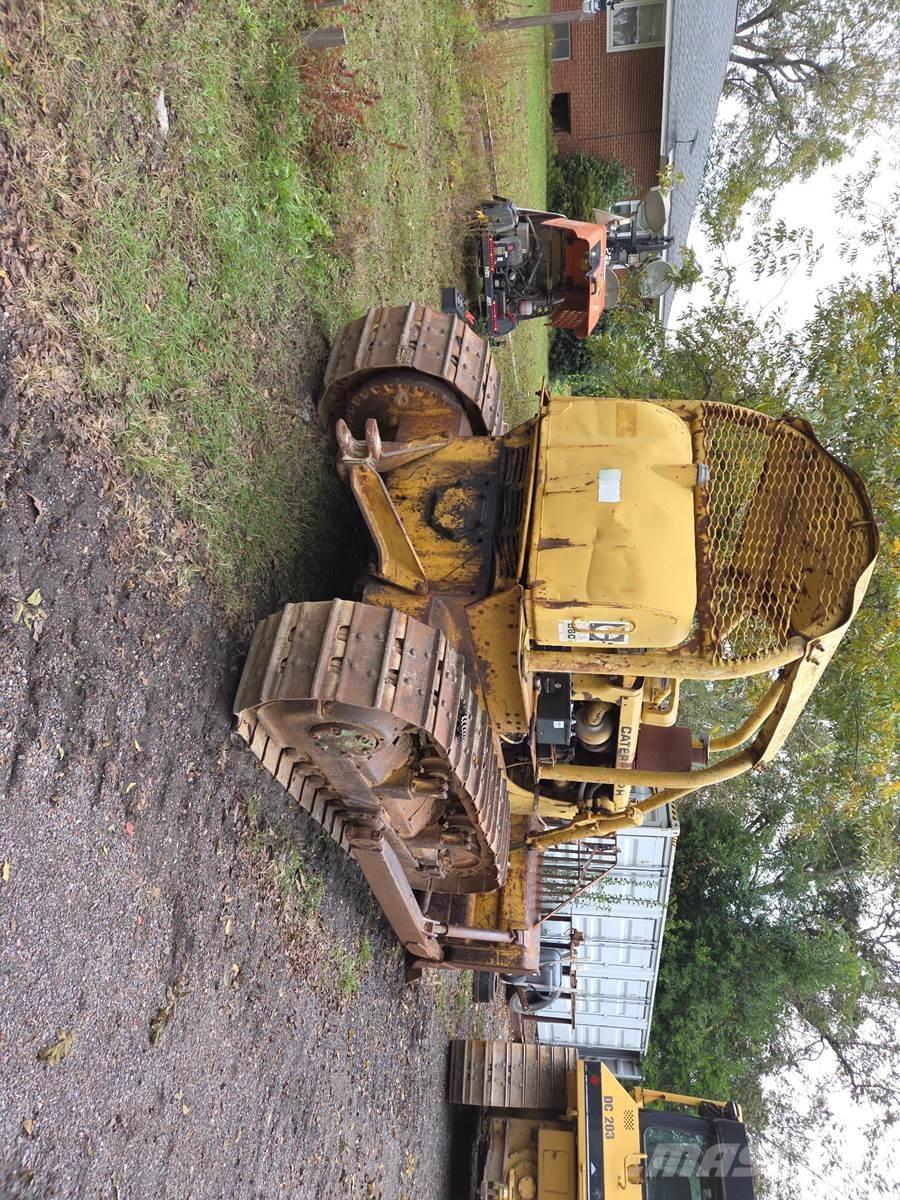CAT D6C Crawler dozers