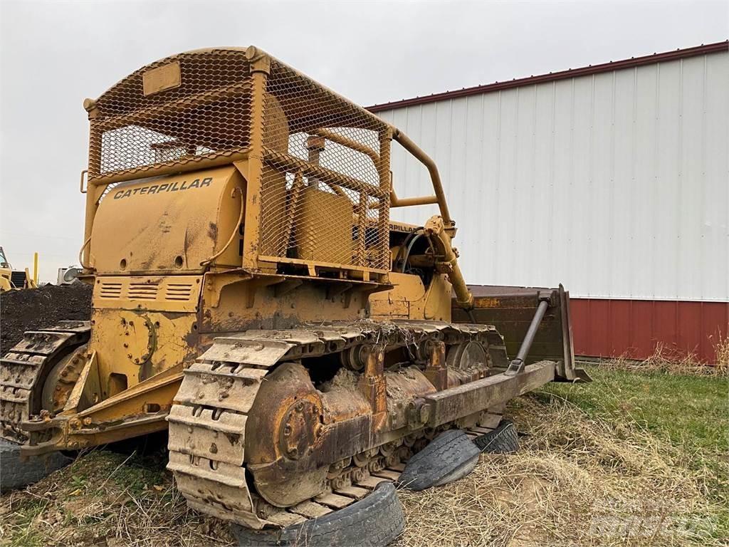 CAT D7E Crawler dozers