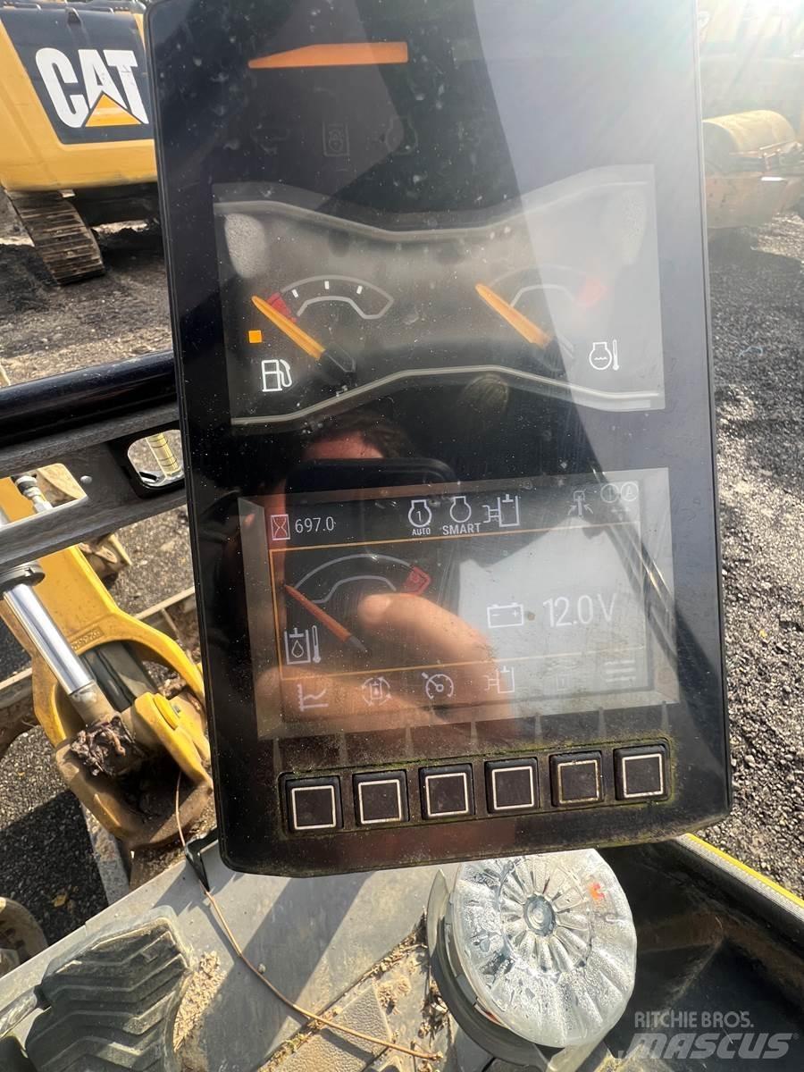 CAT Other Mini excavators < 7t (Mini diggers)