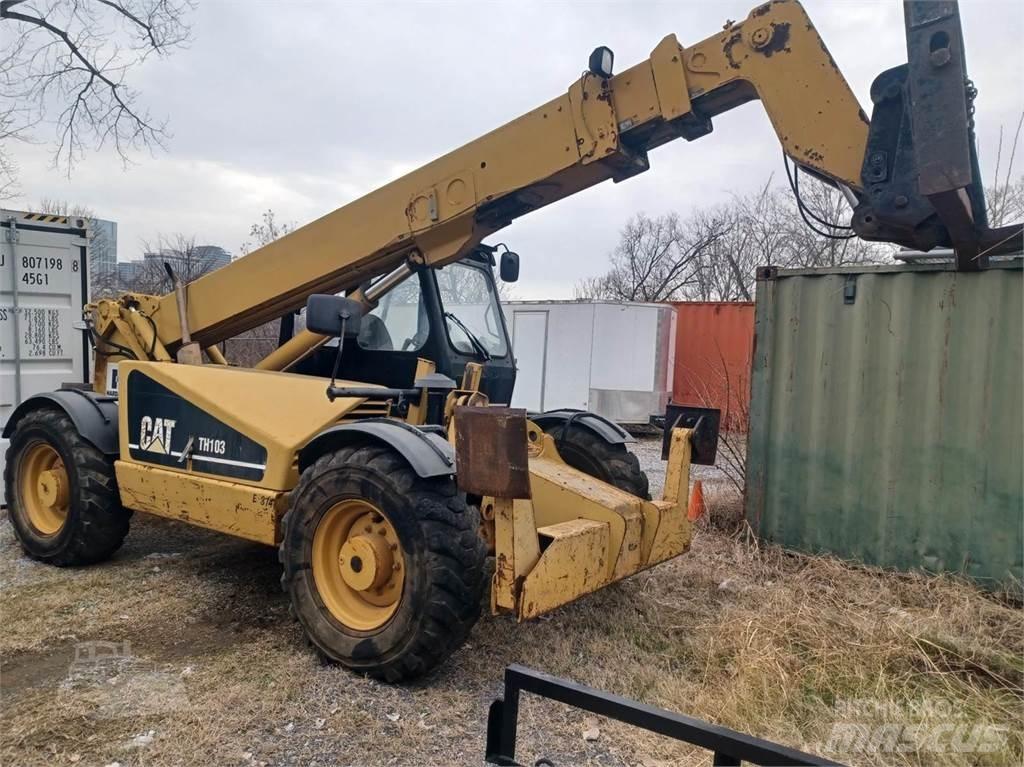 CAT TH103 Telescopic handlers