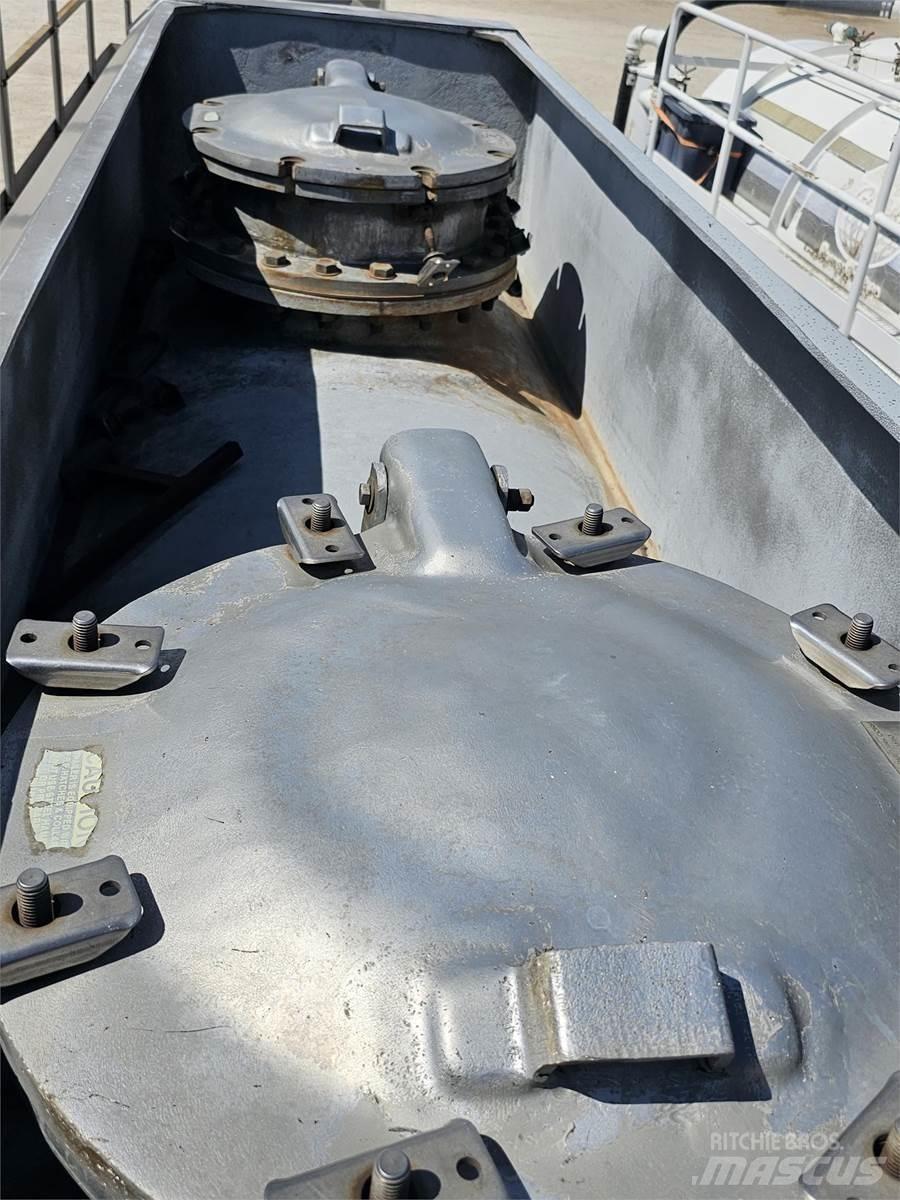  Comptank Tanker trailers
