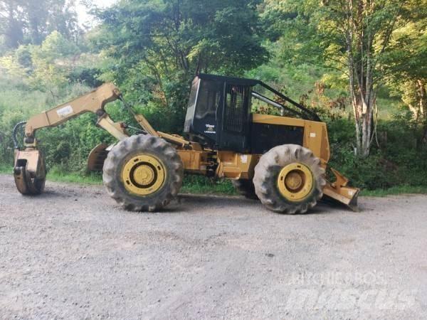  CTR 950B Skidders