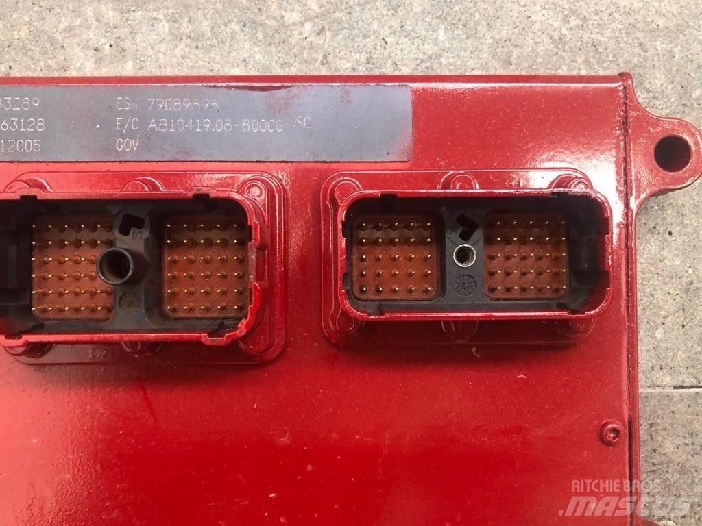 Cummins ISX Electronics