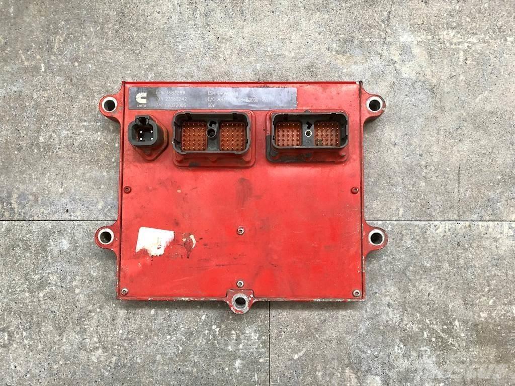 Cummins ISX Electronics