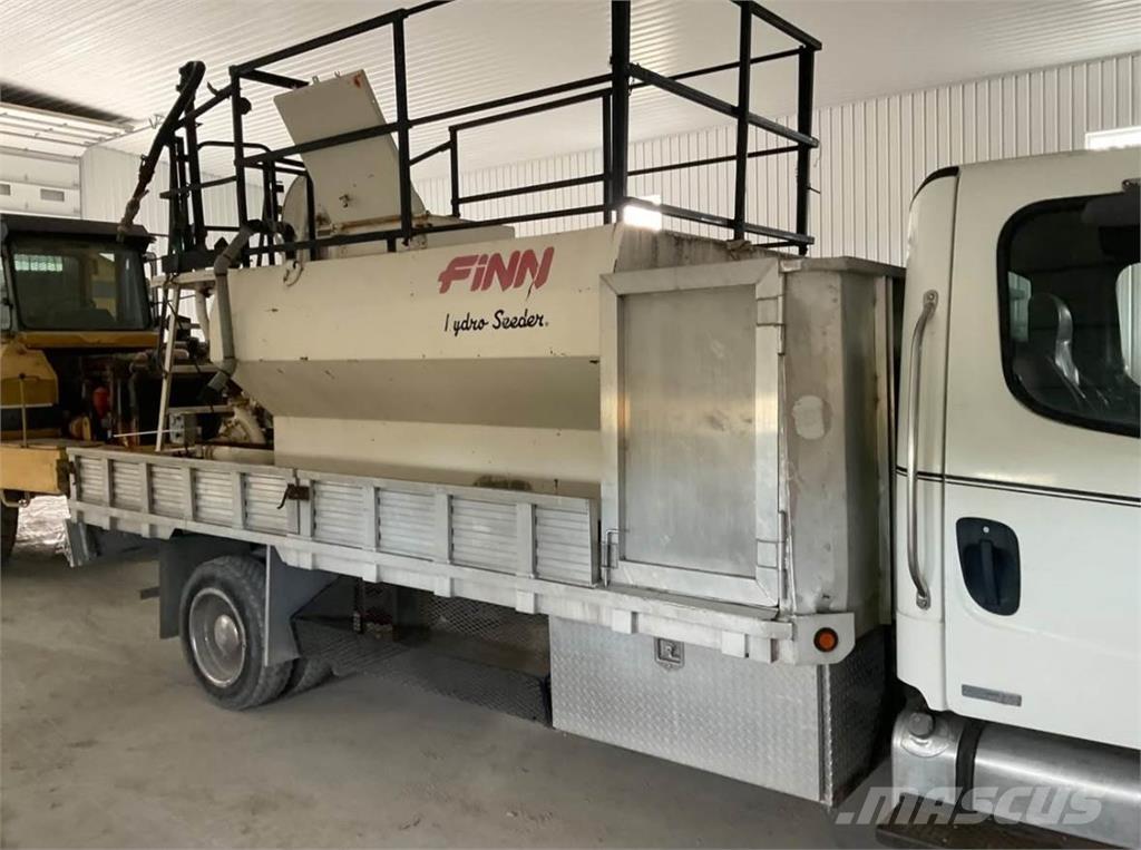 Finn T120 Hopper equipment, blowers and elevators