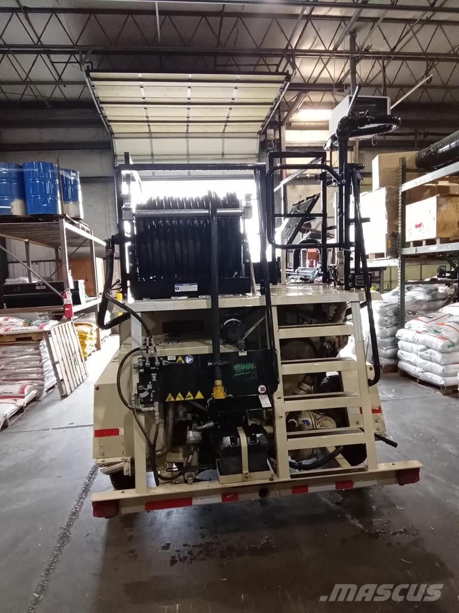 Finn T120 Hopper equipment, blowers and elevators