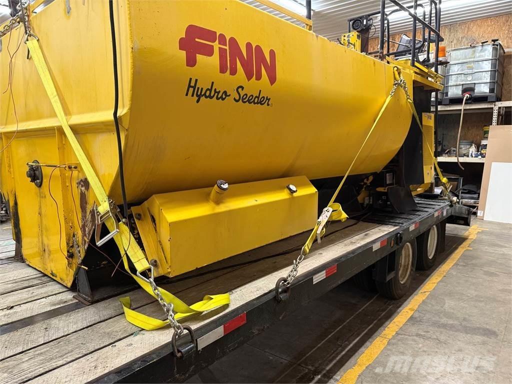 Finn T170 Hopper equipment, blowers and elevators