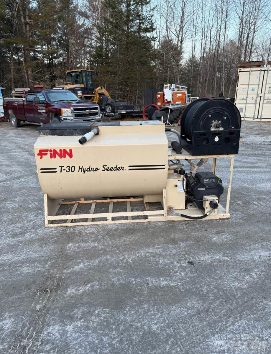 Finn T30 Hopper equipment, blowers and elevators