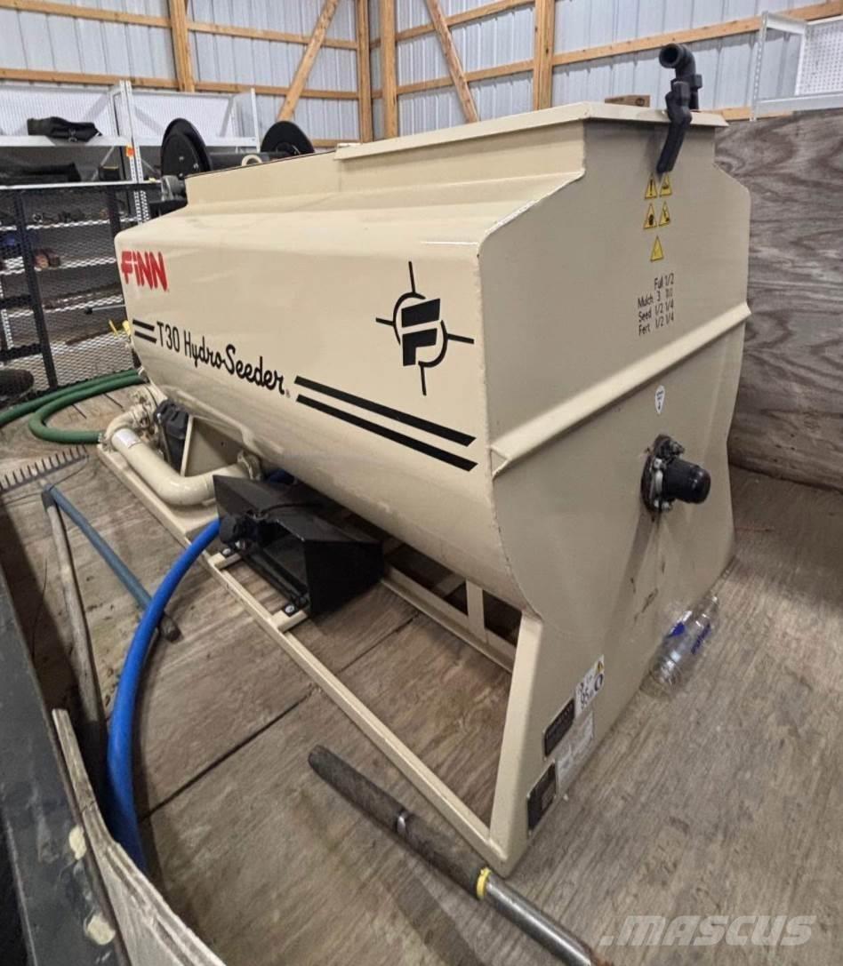 Finn T30 Hopper equipment, blowers and elevators