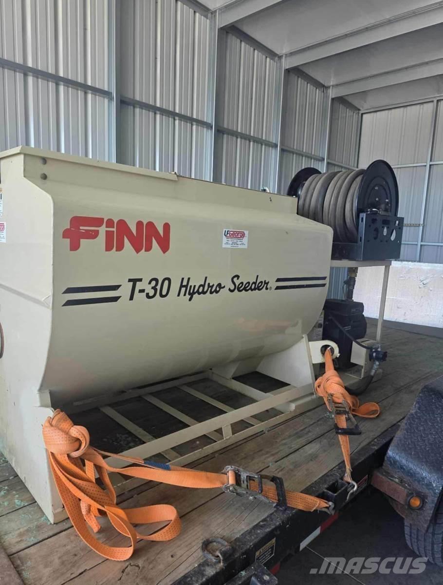 Finn T30 Hopper equipment, blowers and elevators