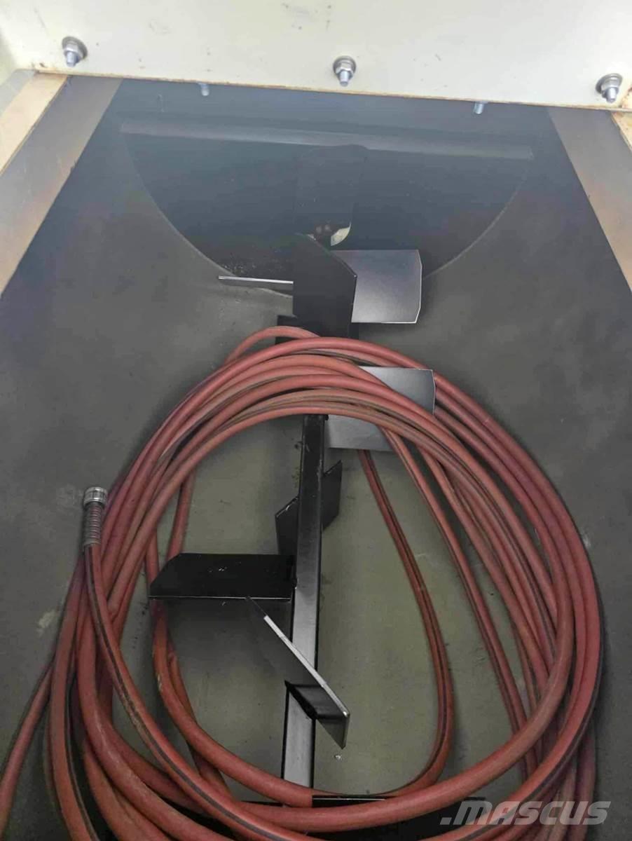 Finn T30 Hopper equipment, blowers and elevators