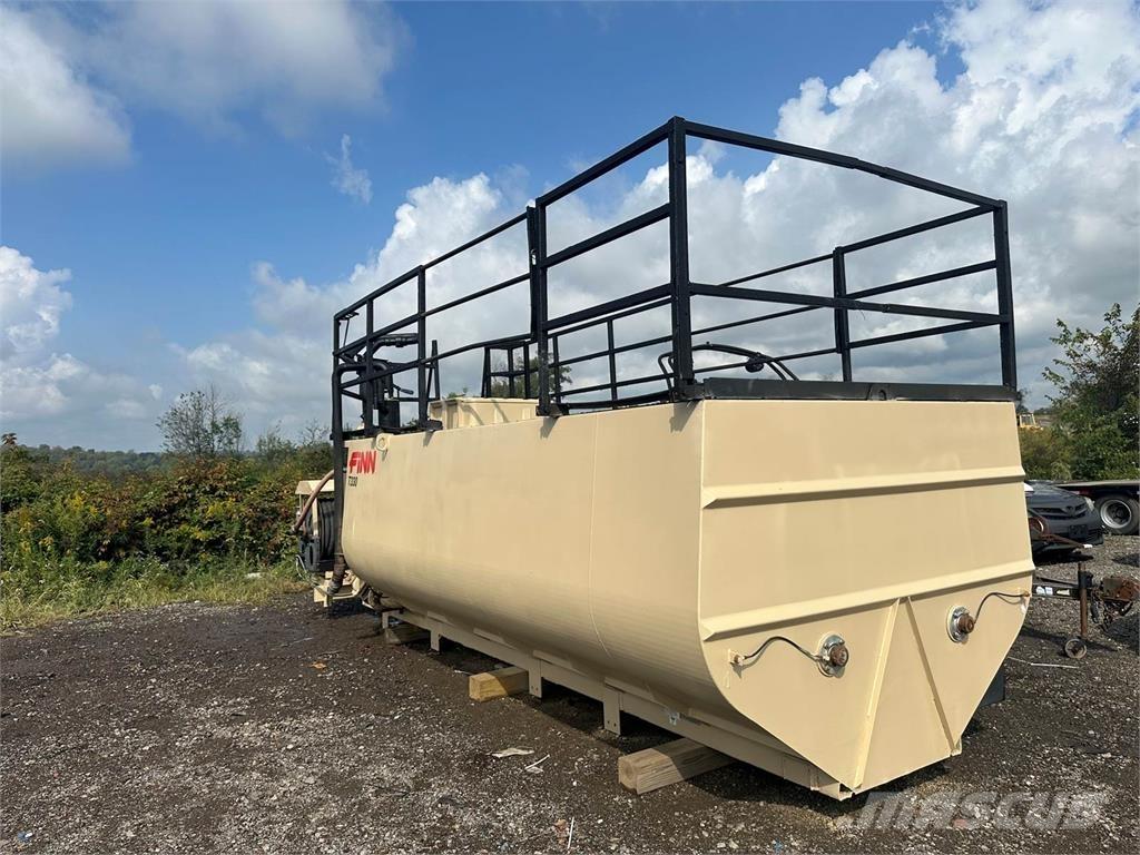 Finn T330 Hopper equipment, blowers and elevators