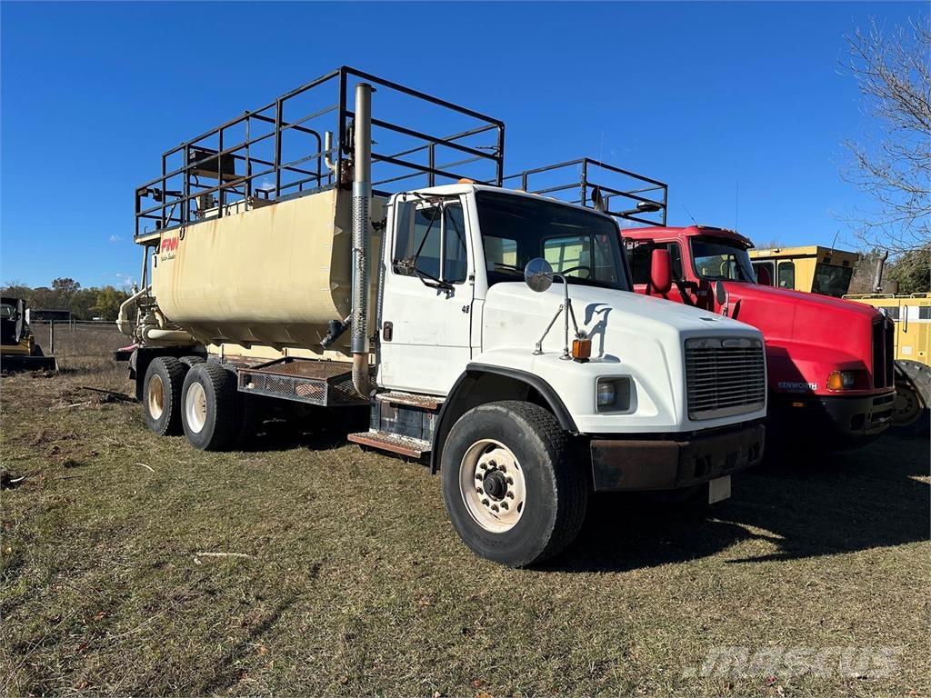 Finn T330 Hopper equipment, blowers and elevators