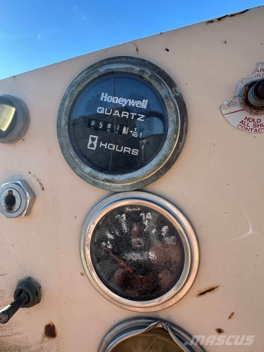 Finn T330 Hopper equipment, blowers and elevators